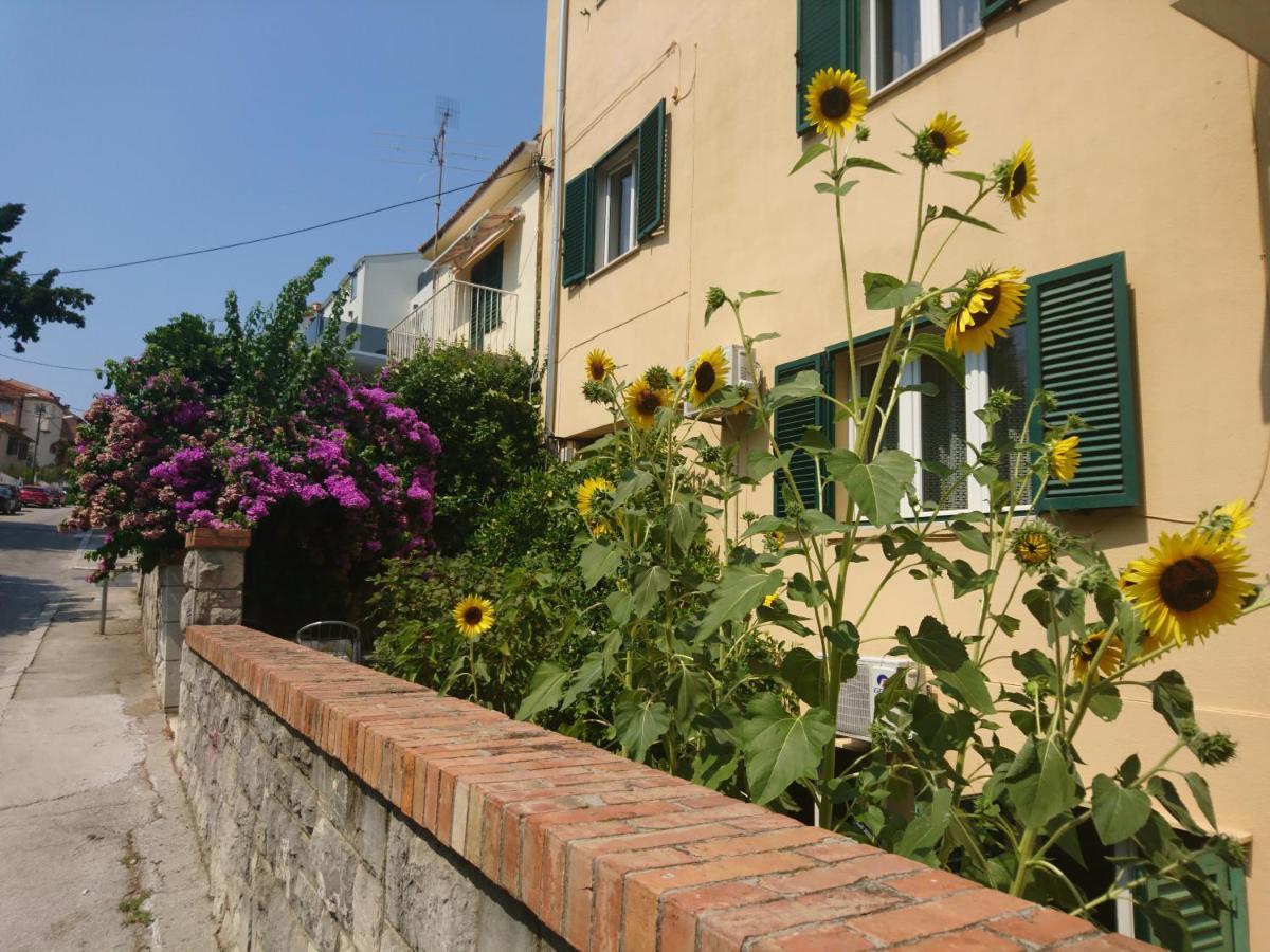 Beach House Split Ngoại thất bức ảnh